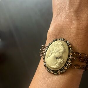 Victorian Style Bracelet - For Tiny Wrists!
